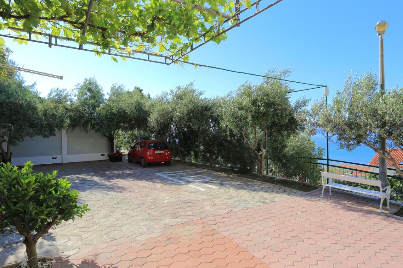 Apartments By The Sea Duce, Omis - 2737 Bagian luar foto