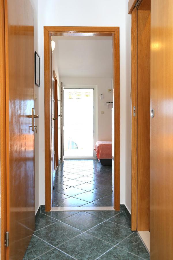 Apartments By The Sea Duce, Omis - 2737 Bagian luar foto