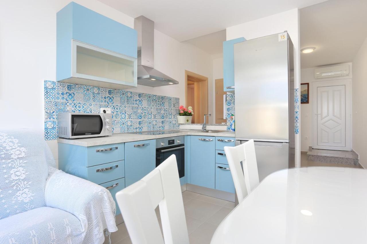 Apartments By The Sea Duce, Omis - 2737 Bagian luar foto